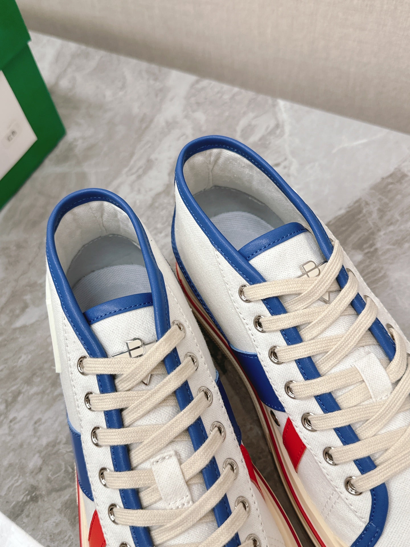 ELIOT SNEAKER IN WHITE CANVAS WITH NAVY BLUE CALFSKIN - 35