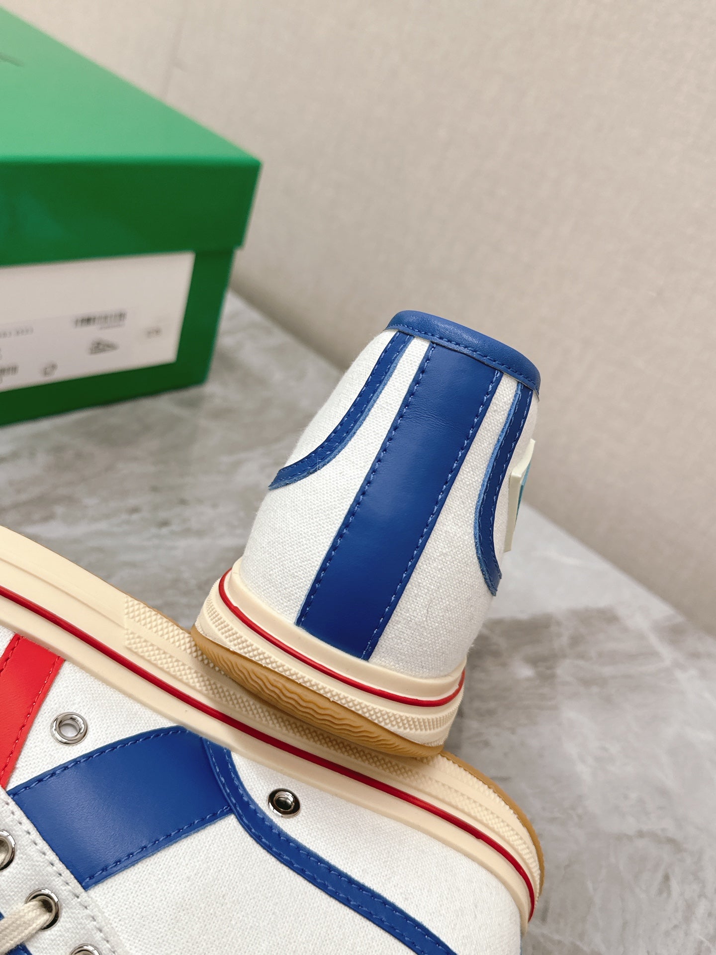 ELIOT SNEAKER IN WHITE CANVAS WITH NAVY BLUE CALFSKIN - 35