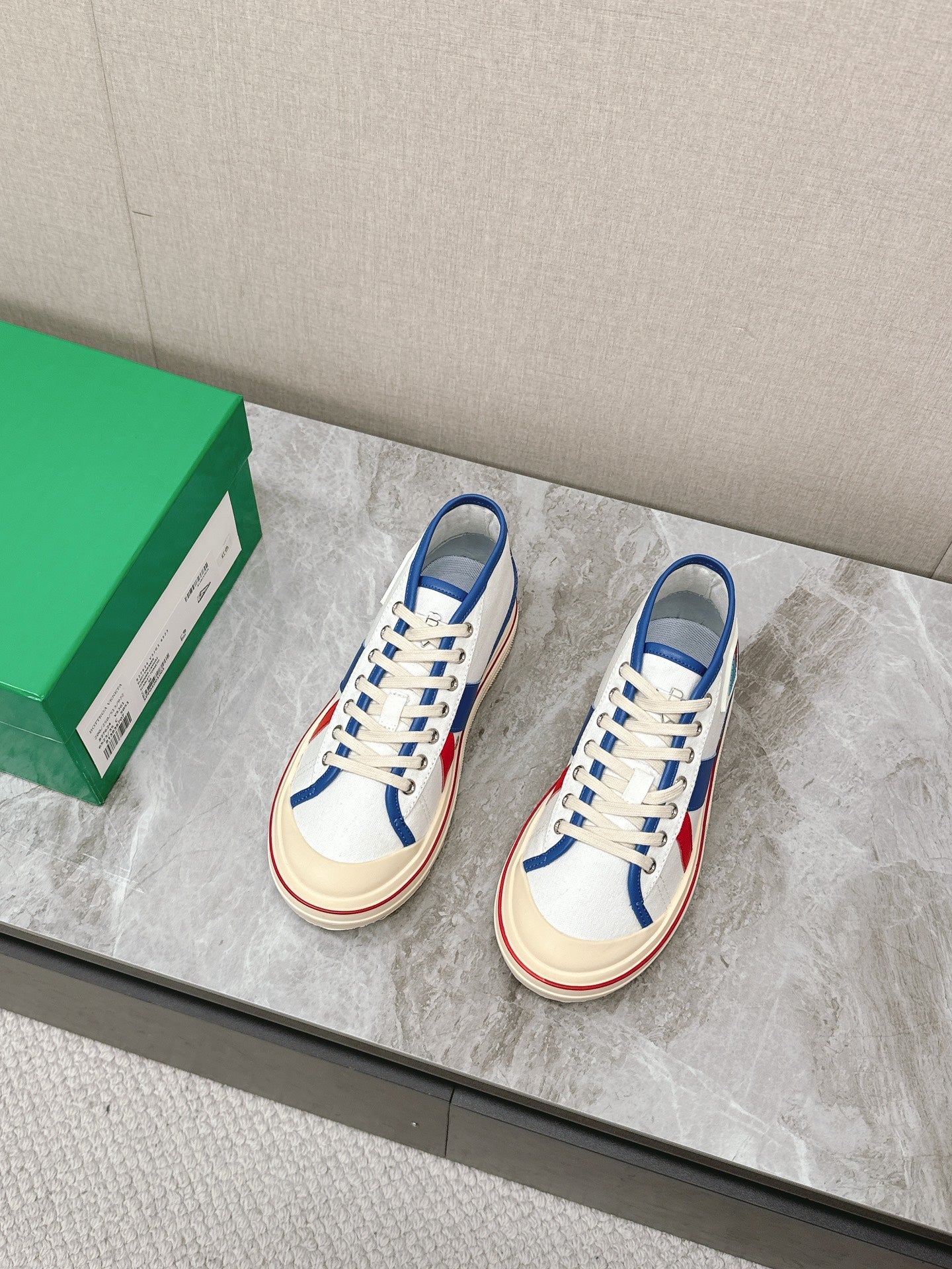 ELIOT SNEAKER IN WHITE CANVAS WITH NAVY BLUE CALFSKIN - 35