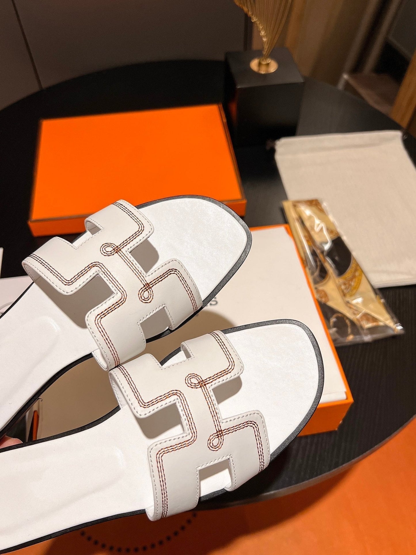 0RAN SANDAL Calfskin White - 35