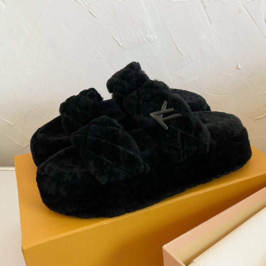 LV SUNSET PLATFORM COMFORT MULE IN BLACK SHEARLING - 35
