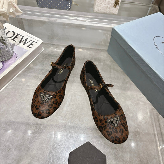 PRADA 25S MARY JANE BALLETS IN BLACK MIX BROWN HORSEHAIR FABRIC - 35