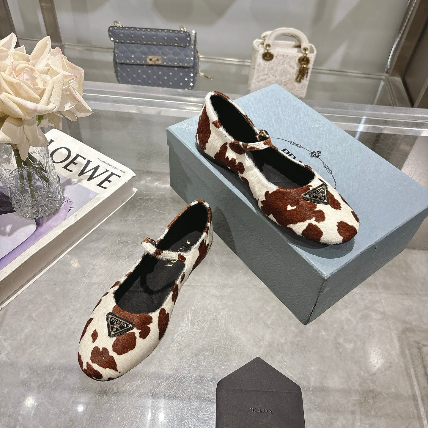 PRADA 25S MARY JANE BALLETS IN BROWN MIX CREAM WHITE HORSEHAIR FABRIC - 35