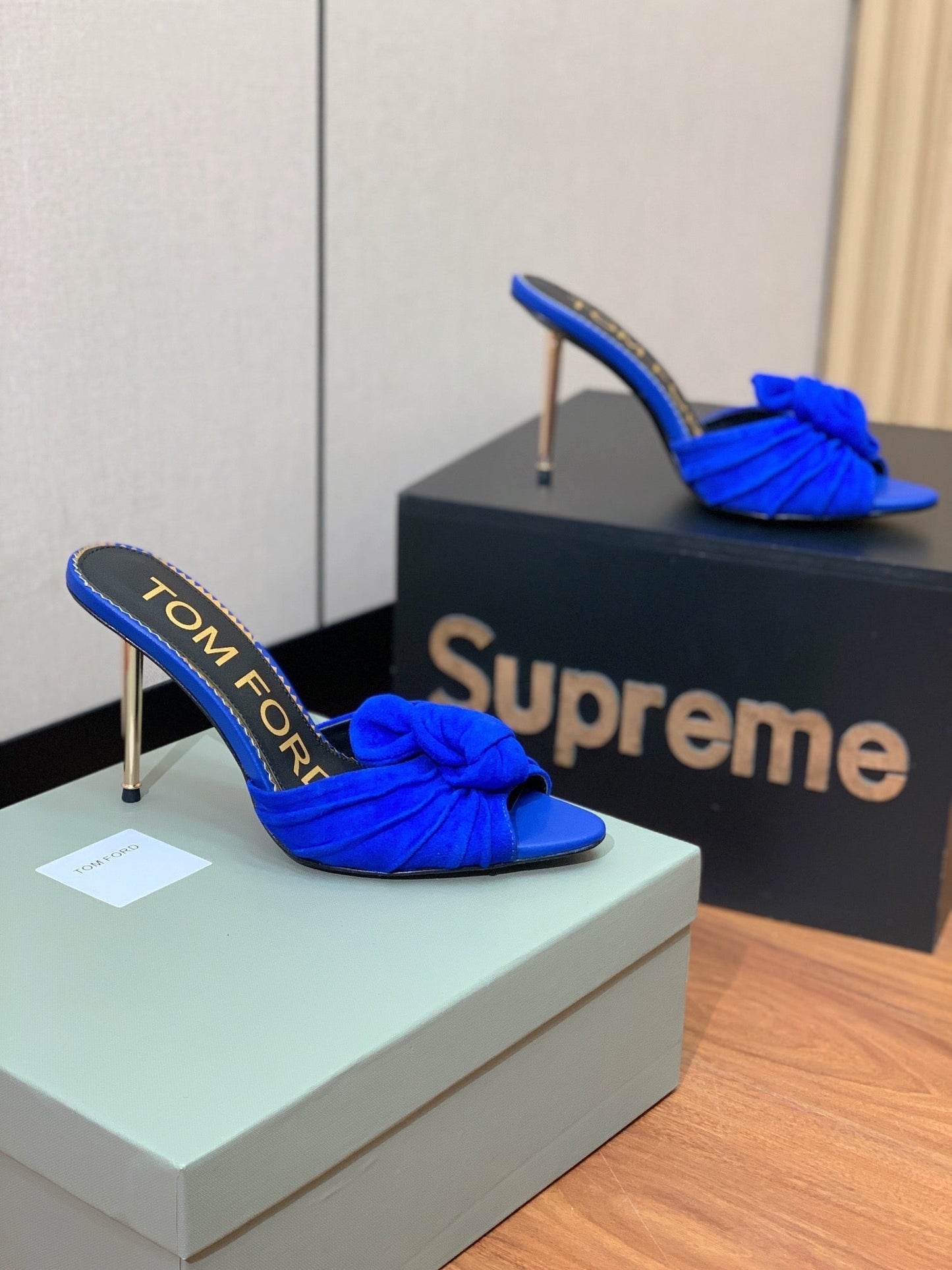 HIGH HEEL MULE 10 CM IN COBALT BLUE SUEDE