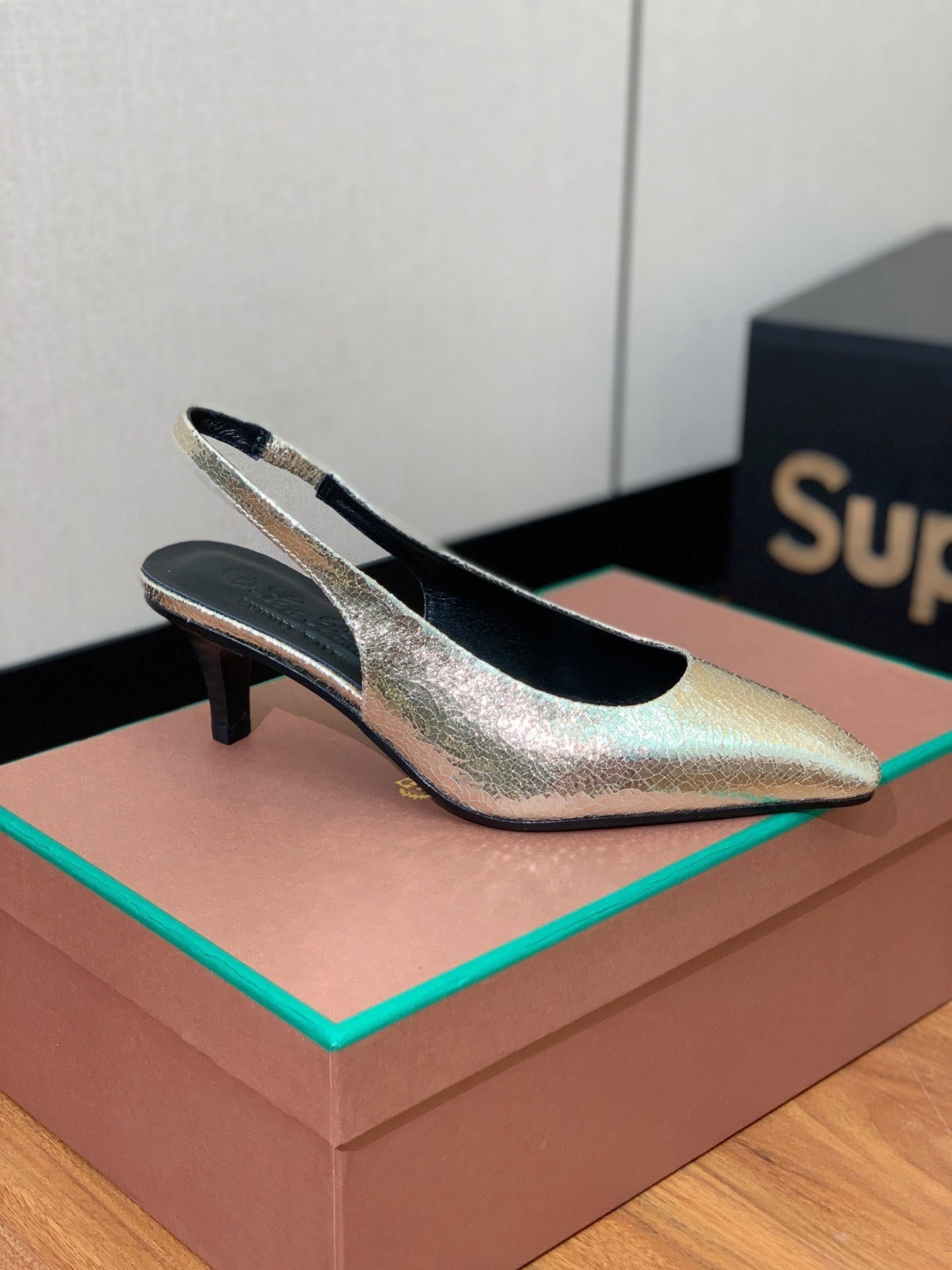 LP POINTED TOE MID-HEEL SLINGBACK METALLIC GOLD CALFSKIN - 35