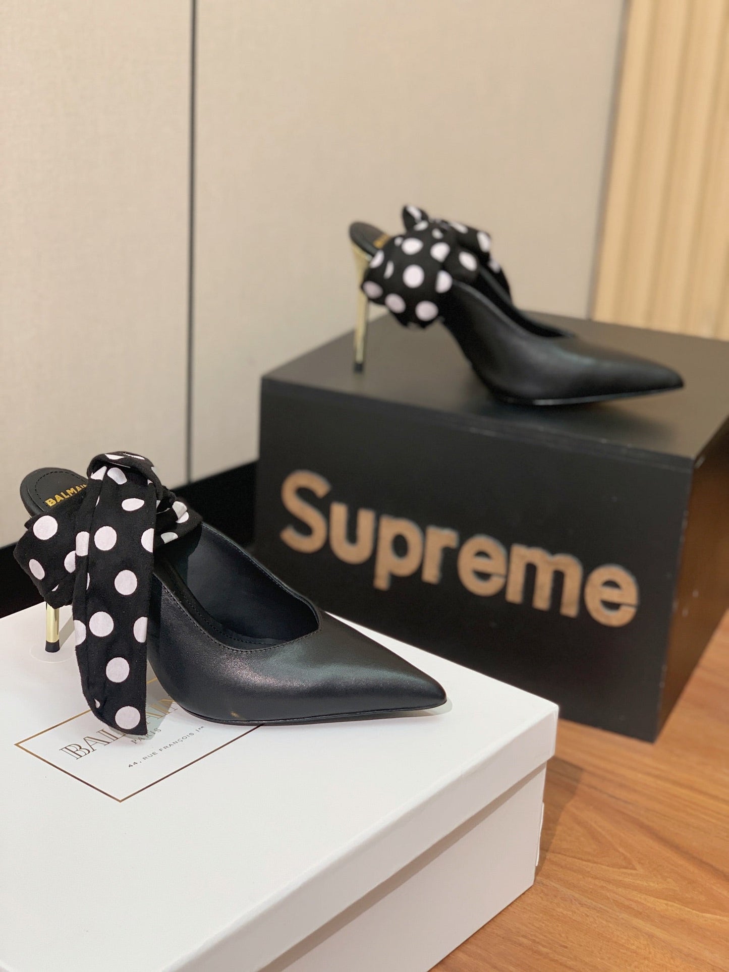 BALMAIN 25S BAKARI MULE WITH MONOCHROME POLKA DOT STRAP 95MM IN BLACK CALFSKIN - 36
