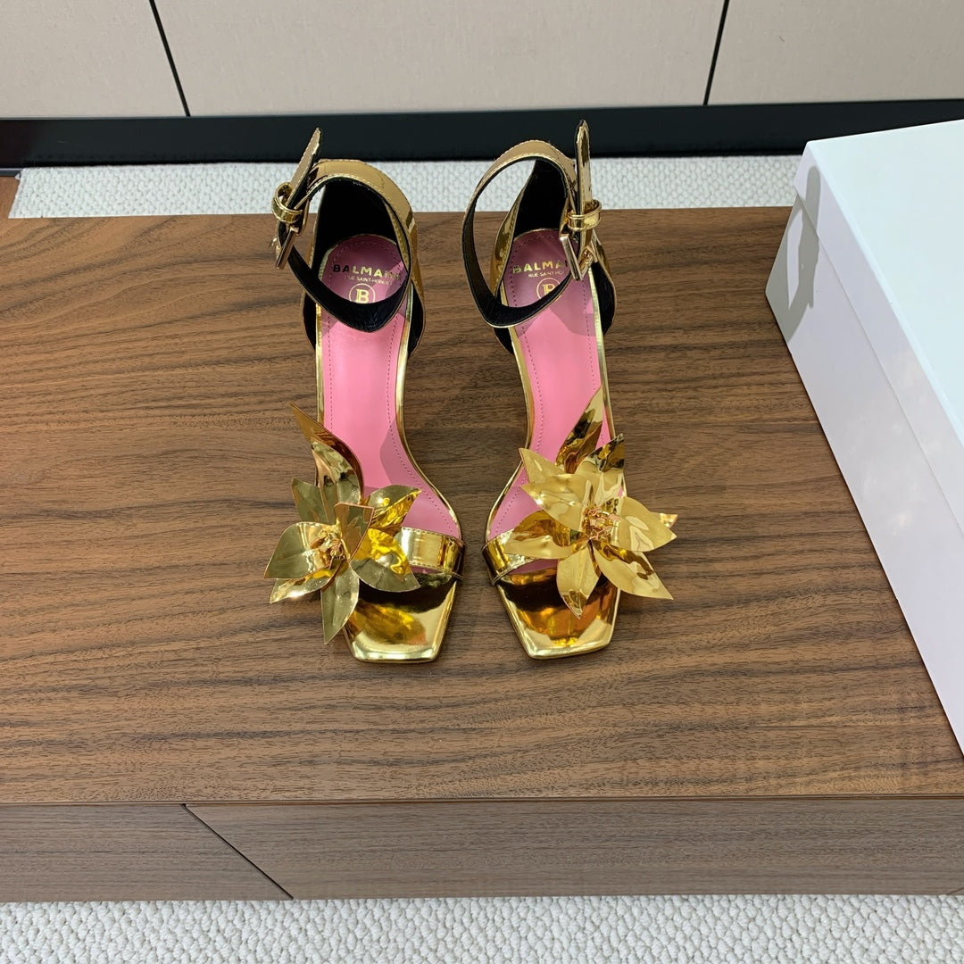 BALMAIN 25S RUBY GOLD HEELED SANDALS 95MM IN PATENT CALFSKIN - 36
