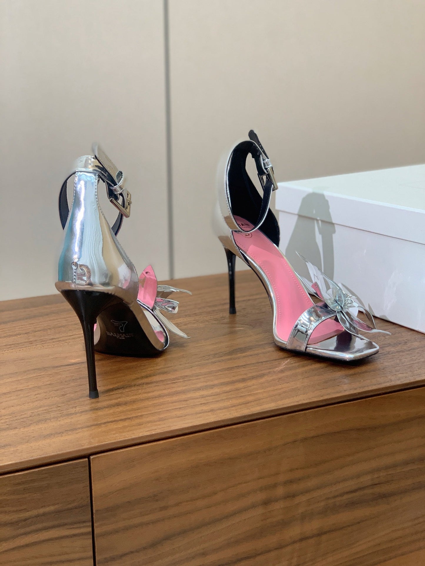 BALMAIN 25S RUBY SILVER HEELED SANDALS 95MM IN PATENT CALFSKIN - 36