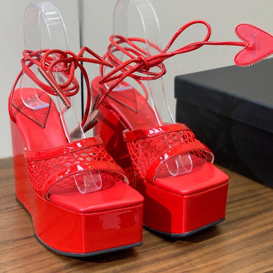 ALAIA BANQUET WEDGE SANDALS IN CHERRY RED LAMBSKIN WITH RED HEART - 35