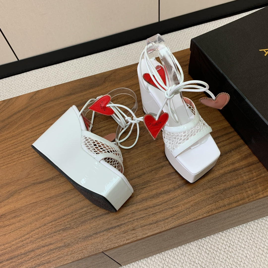 ALAIA BANQUET WEDGE SANDALS IN WHITE LAMBSKIN WITH RED HEART - 35