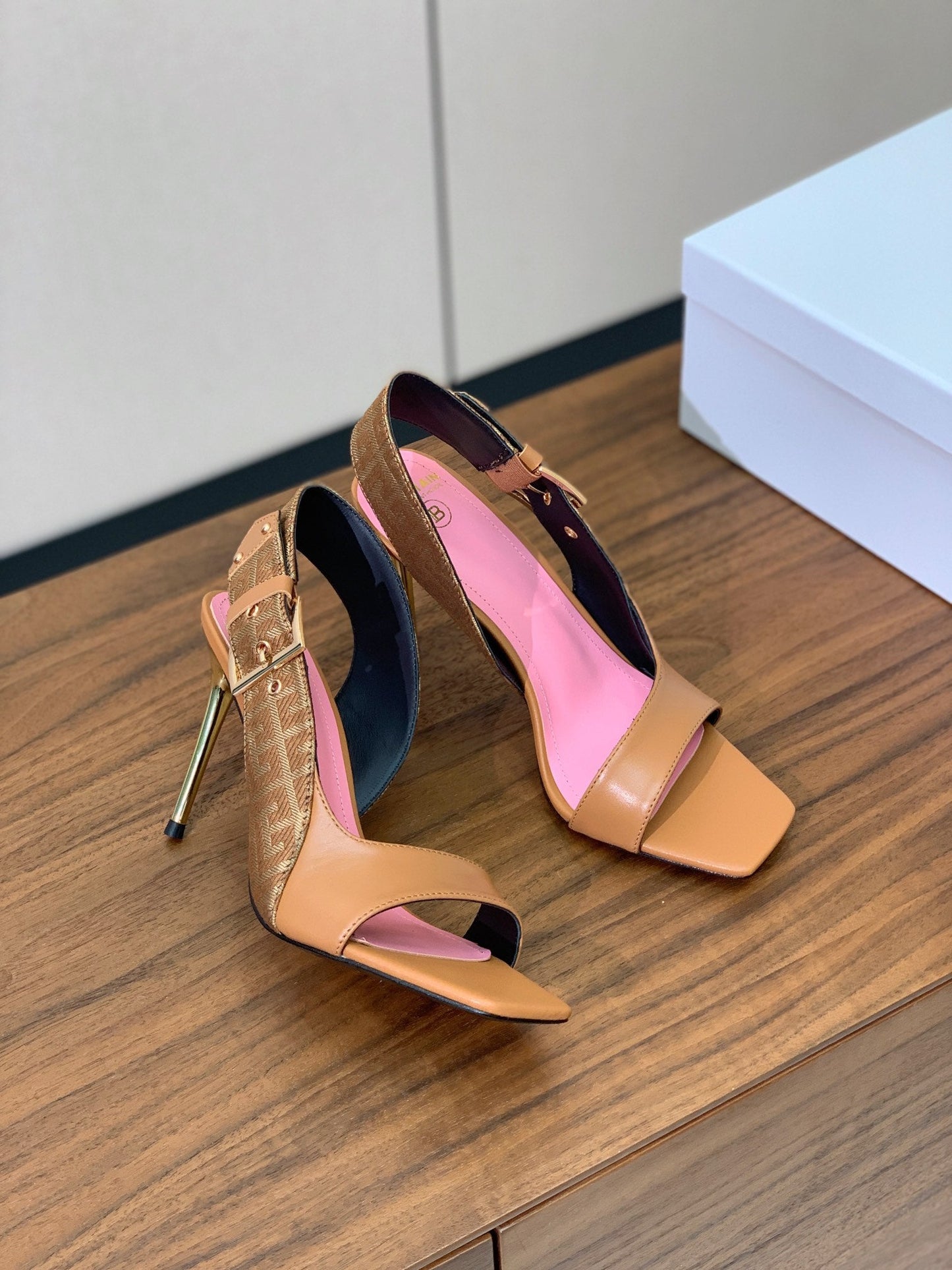 BALMAIN 25S JACQUARD KNIT SLINGBACK PUMPS 95MM IN BROWN AND PINK CALFSKIN - 36