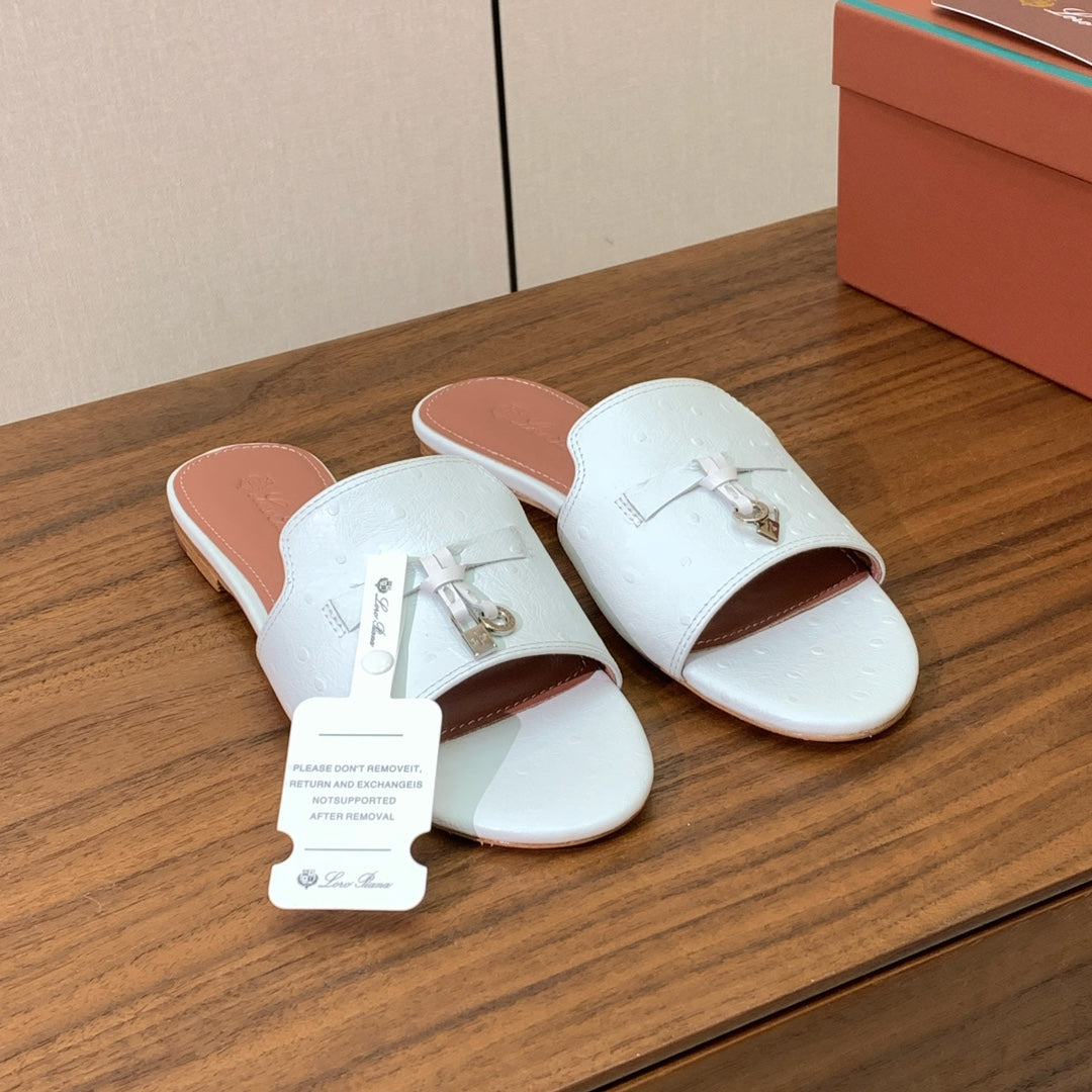 FLAT SLIPPERS IN WHITE LAMBSKIN OSTRICH SKIN - 34