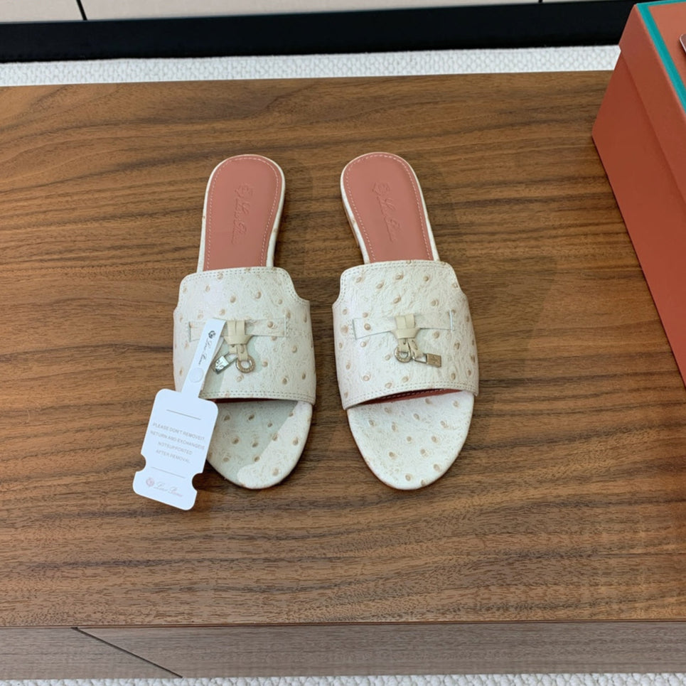 FLAT SLIPPERS IN CREAM WHITE LAMBSKIN OSTRICH SKIN - 34