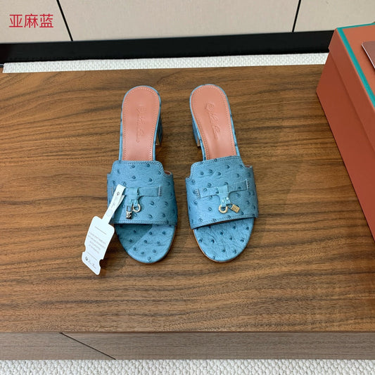 HIGH HEEL IN LIGHT BLUE LAMBSKIN OSTRICH SKIN - 34
