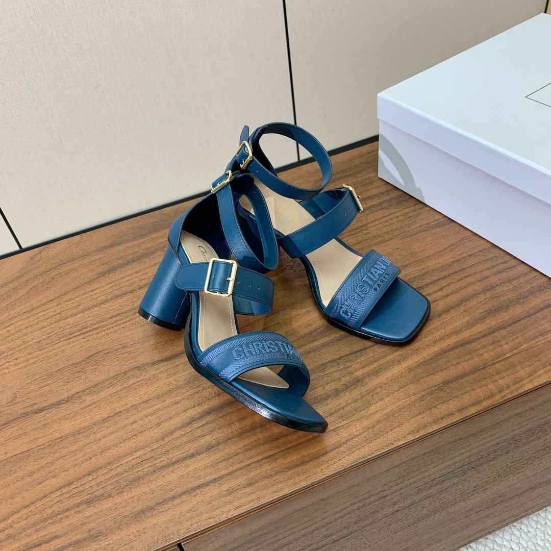THREE-STRAP HIGH-HEELED EMBROIDERED SANDALS NAVY BLUE - 34 / 8 cm