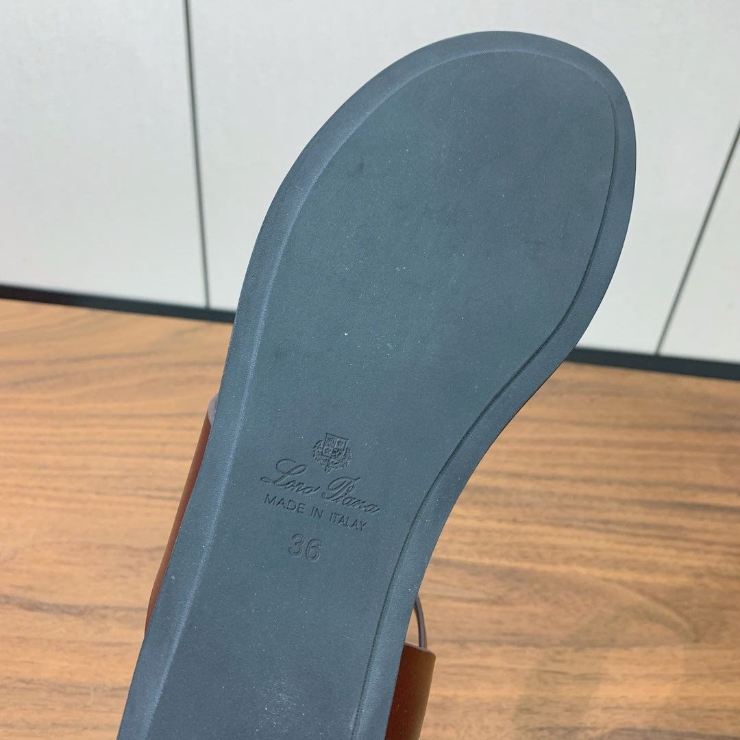 FLIP FLOPS SANDAL IN BROWN CALFSKIN - 35