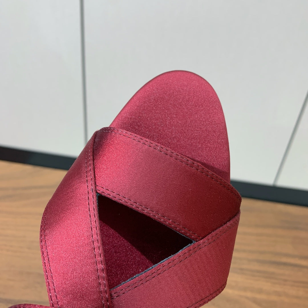 SANDALS IN RUBY RED SATIN - 35