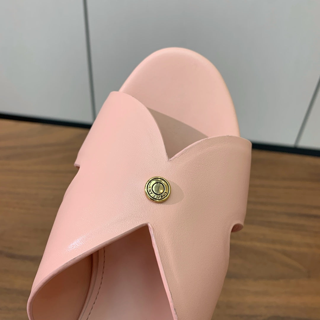 FLAT SLIPPERS IN LIGHT PINK CALFSKIN - 35