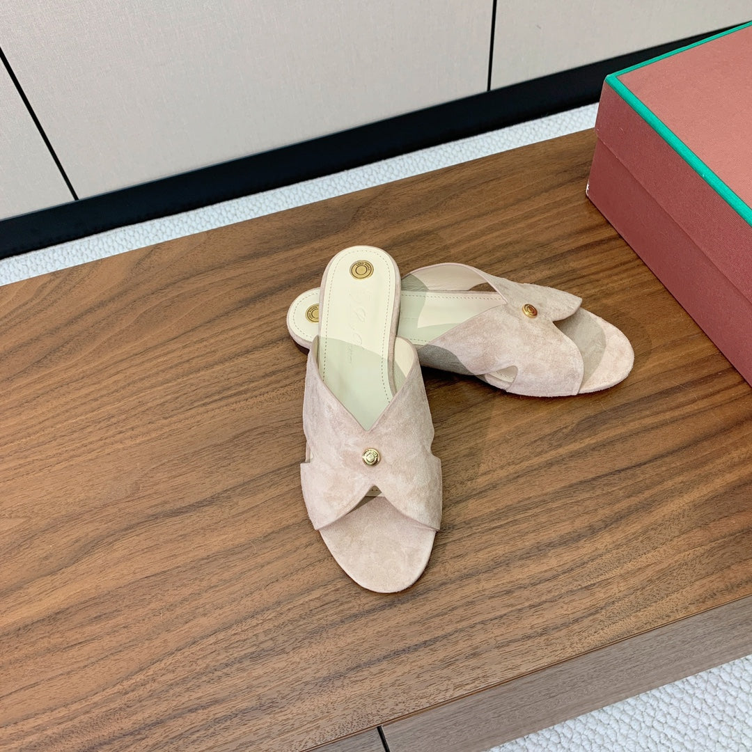 FLAT SLIPPERS IN LIGHT PINK SUEDE - 35