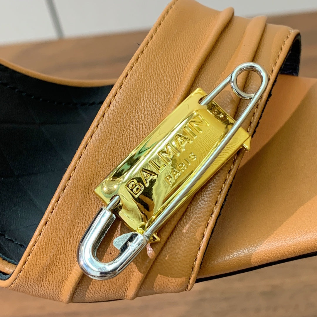 Босоніжки BALMAIN 26S на підборах 95 мм з коричневої телячої шкіри із золотистою фурнітурою