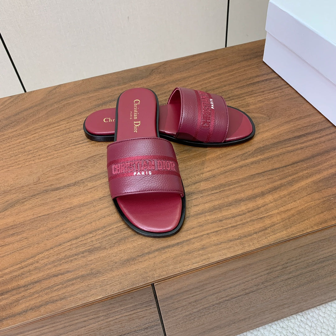 DIOR 25S DWAY SLIDE IN DARK RED CALFSKIN - 34