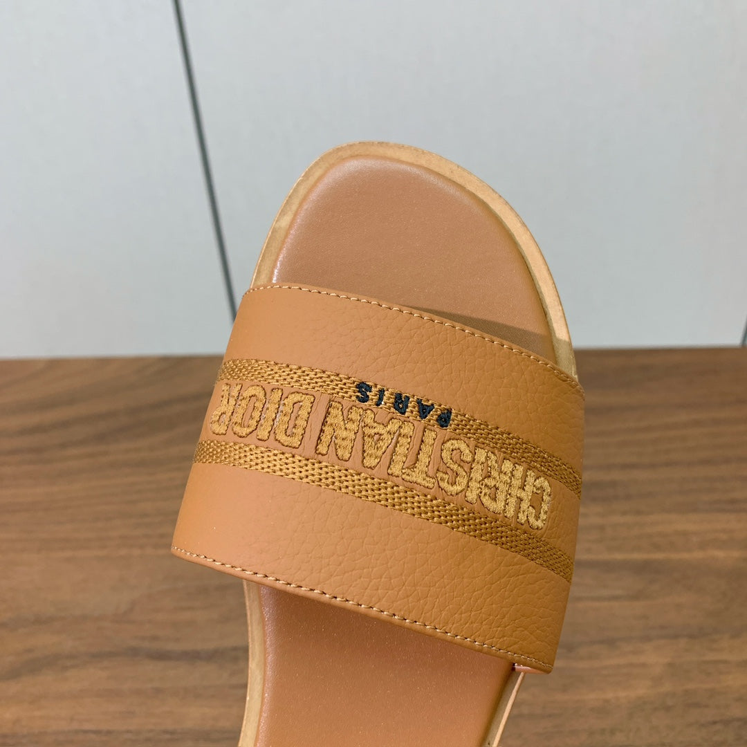 DIOR 25S DWAY SLIDE IN LIGHT BROWN CALFSKIN - 34