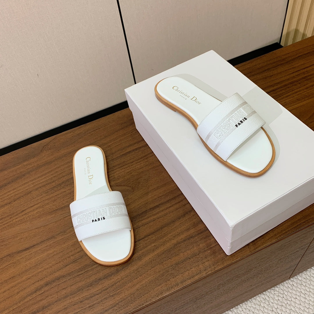 DIOR 25S DWAY SLIDE IN WHITE CALFSKIN - 34