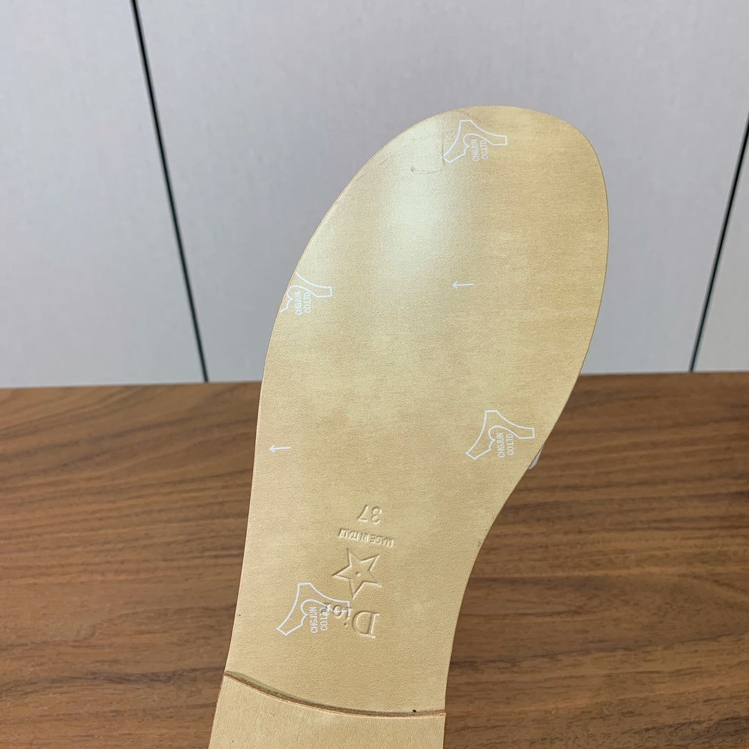 DIOR 25S DWAY SLIDE IN WHITE CALFSKIN - 34