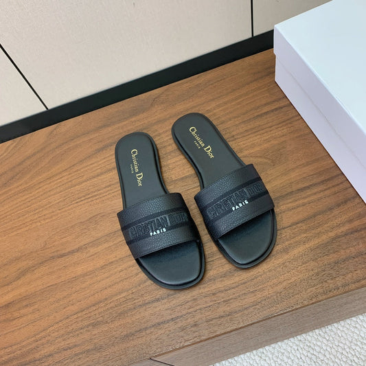 DIOR 25S DWAY SLIDE IN BLACK CALFSKIN - 34