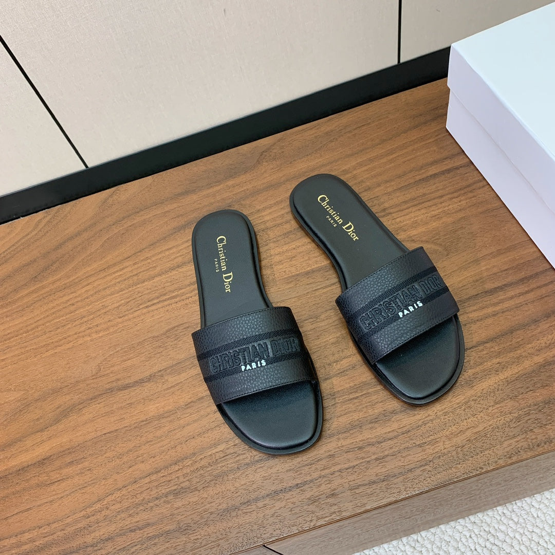 DIOR 25S DWAY SLIDE IN BLACK CALFSKIN - 34