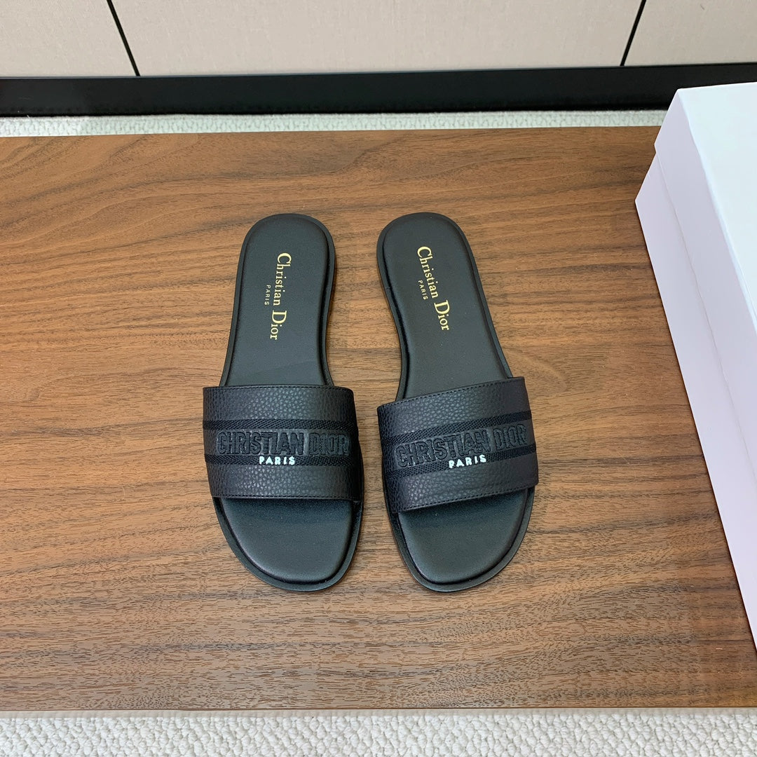 DIOR 25S DWAY SLIDE IN BLACK CALFSKIN - 34