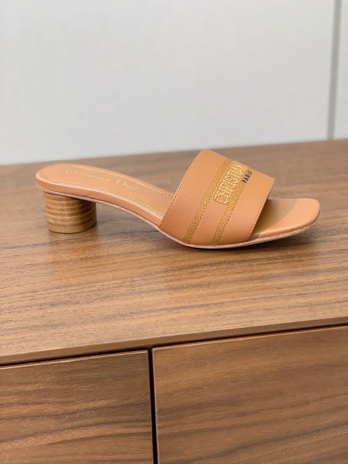 DIOR 25S HIGH-HEEL SANDALS 40 MM IN LIGHT BROWN CALFSKIN - 34