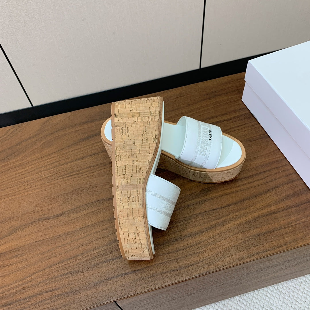 DIOR 25S DWAY WEDGE SLIDE 90 MM IN WHITE CALFSKIN - 34