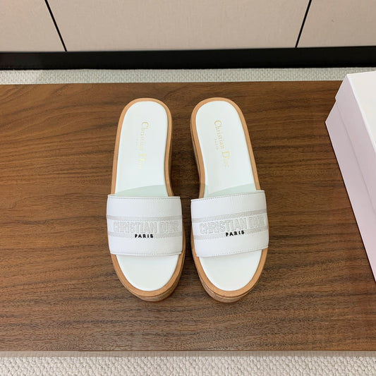 DIOR 25S DWAY WEDGE SLIDE 90 MM IN WHITE CALFSKIN - 34