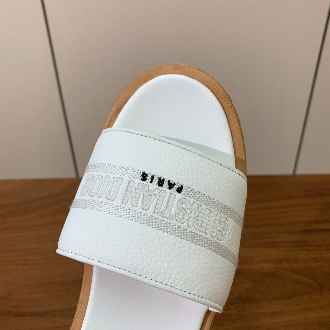 DIOR 25S DWAY WEDGE SLIDE 90 MM IN WHITE CALFSKIN - 34