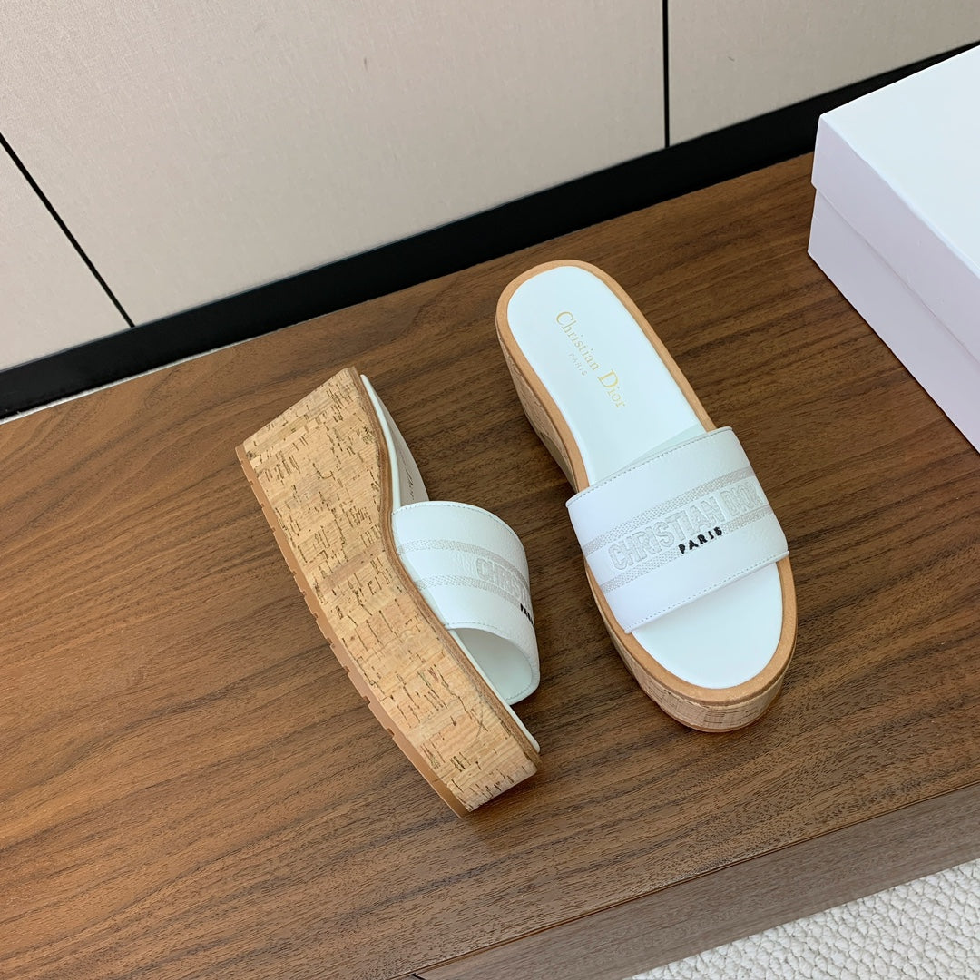 DIOR 25S DWAY WEDGE SLIDE 90 MM IN WHITE CALFSKIN - 34