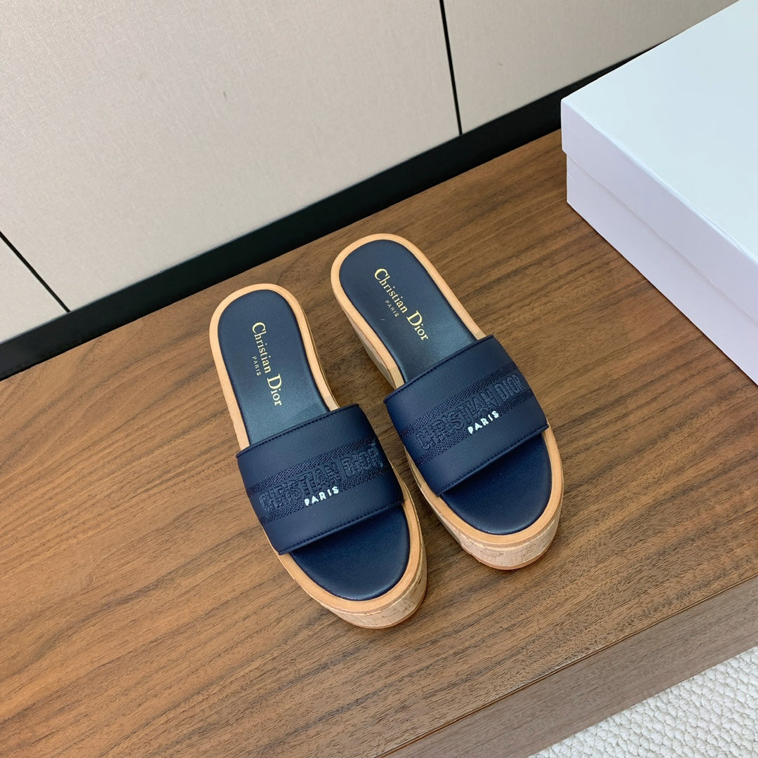 DIOR 25S DWAY WEDGE SLIDE 90 MM IN DEEP NAVY BLUE CALFSKIN - 34