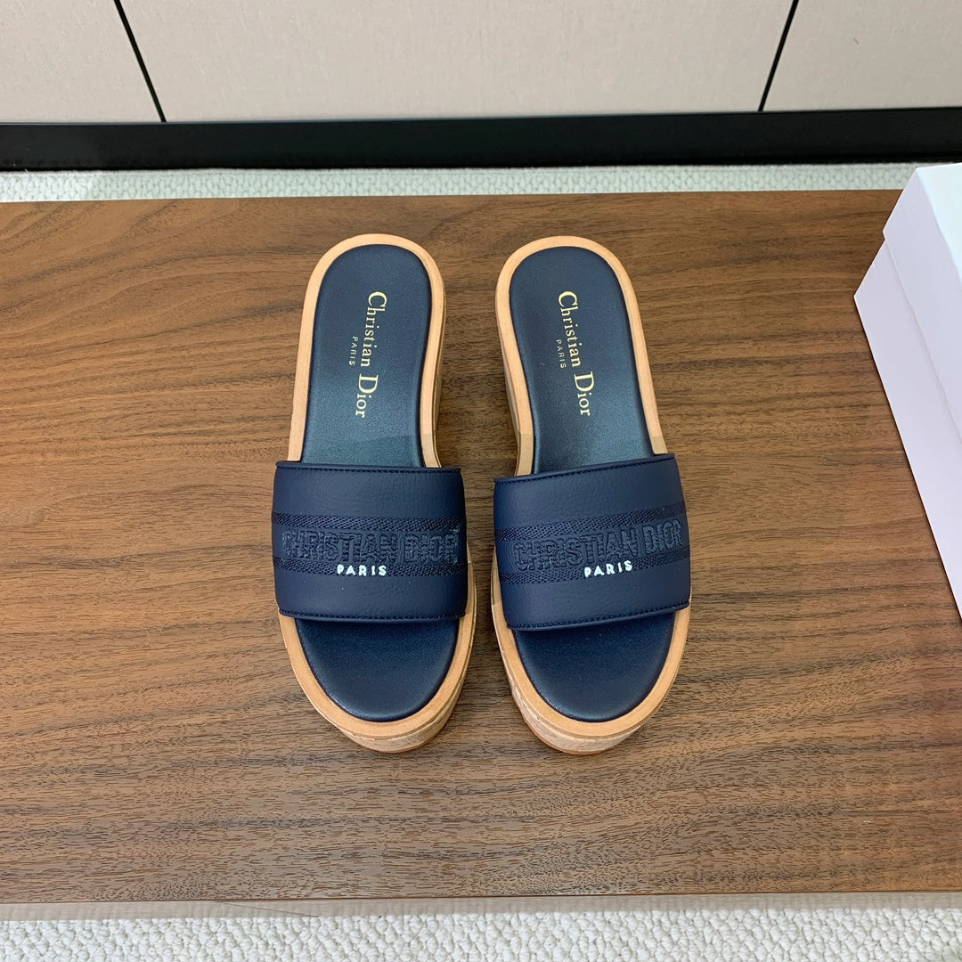DIOR 25S DWAY WEDGE SLIDE 90 MM IN DEEP NAVY BLUE CALFSKIN - 34
