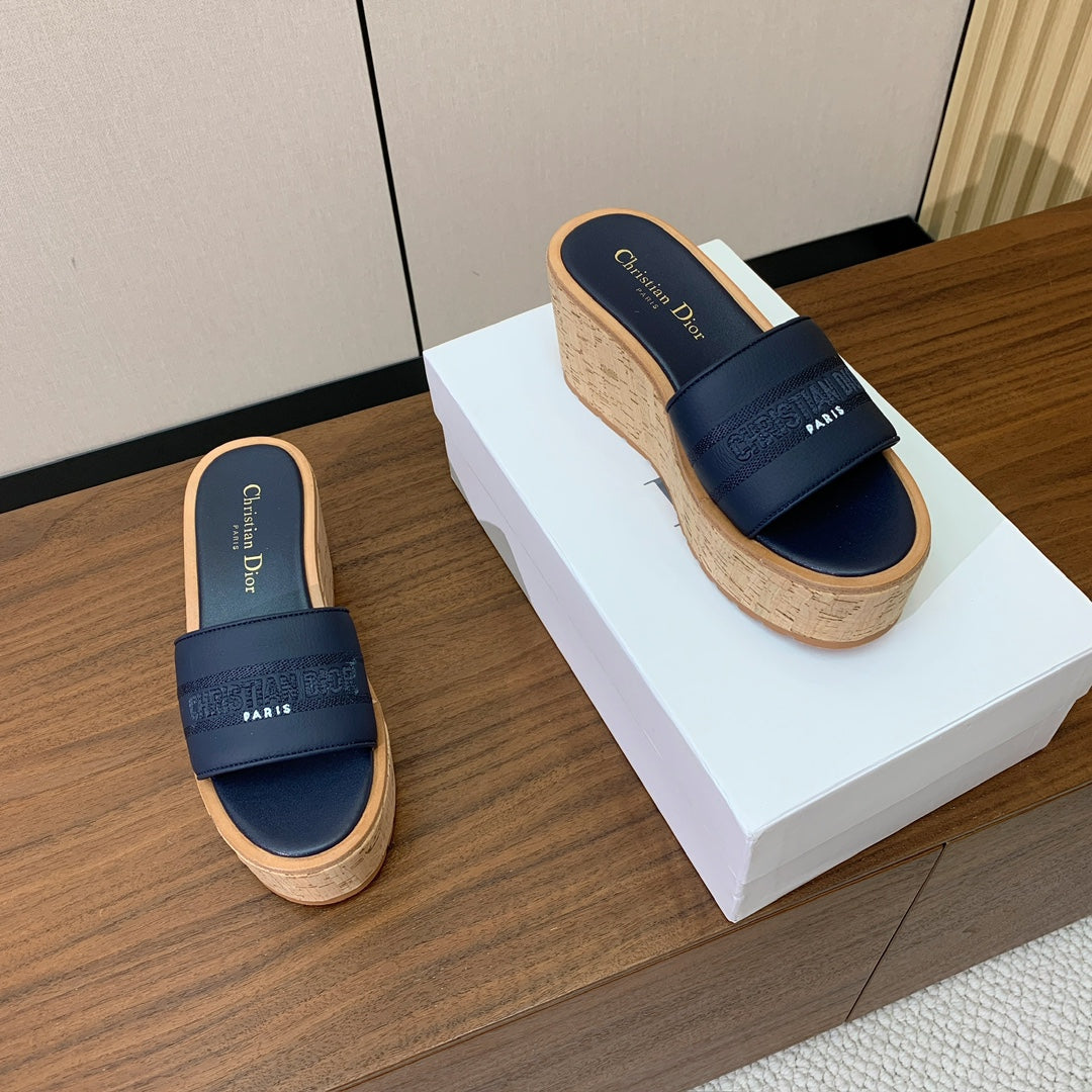 DIOR 25S DWAY WEDGE SLIDE 90 MM IN DEEP NAVY BLUE CALFSKIN - 34