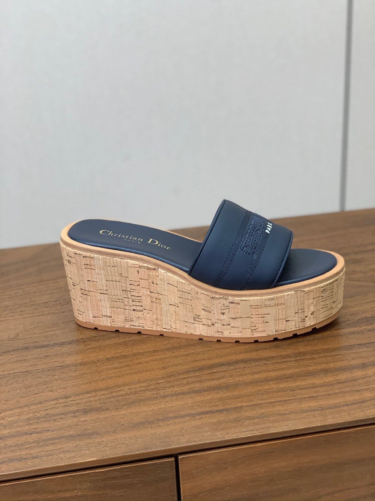 DIOR 25S DWAY WEDGE SLIDE 90 MM IN DEEP NAVY BLUE CALFSKIN - 34