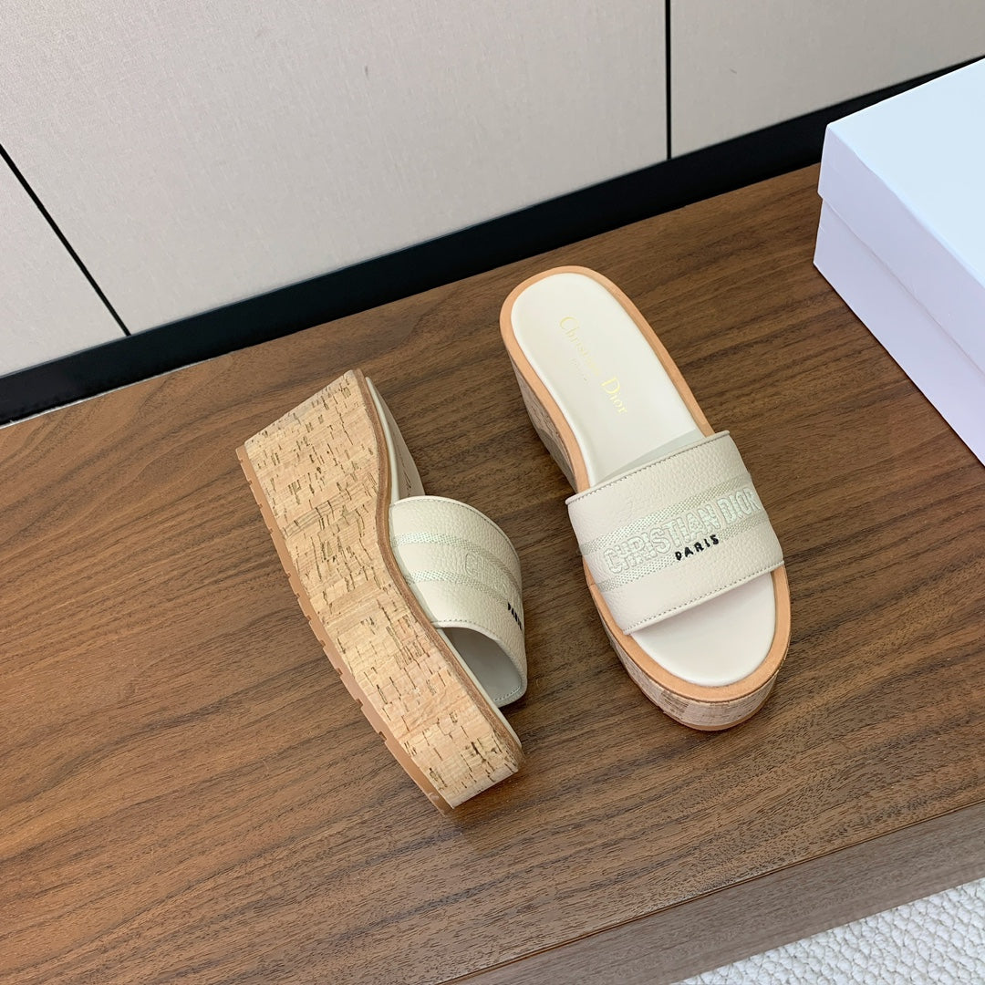 DIOR 25S DWAY WEDGE SLIDE 90 MM IN CREAM WHITE CALFSKIN - 34