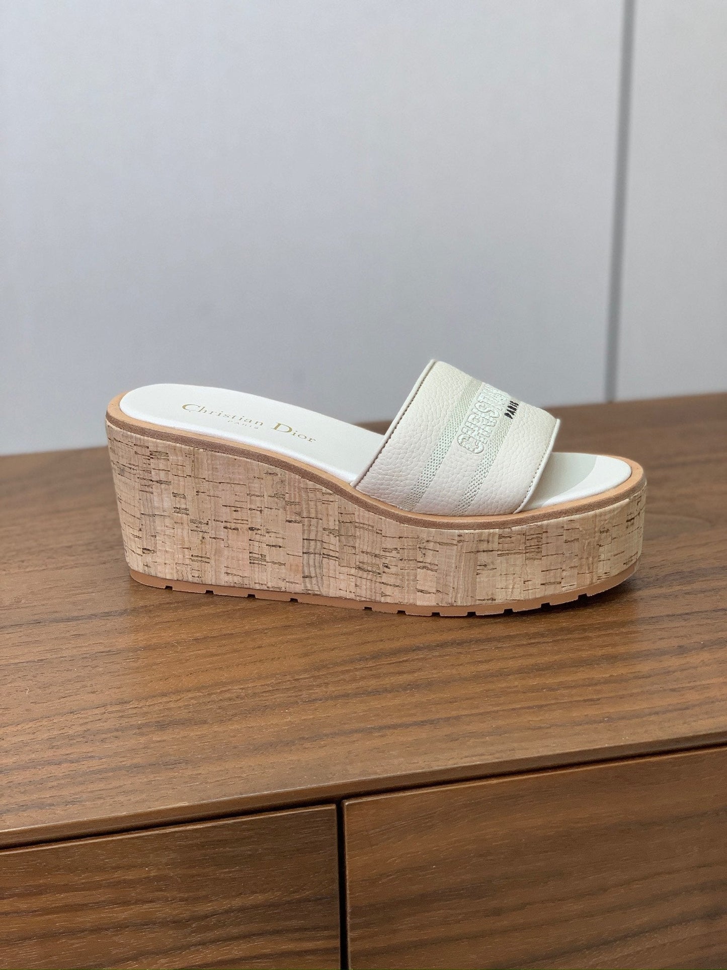 DIOR 25S DWAY WEDGE SLIDE 90 MM IN CREAM WHITE CALFSKIN - 34