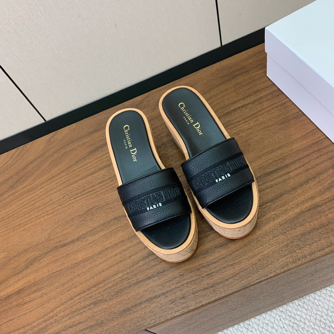 DIOR 25S DWAY WEDGE SLIDE 90 MM IN BLACK CALFSKIN - 34
