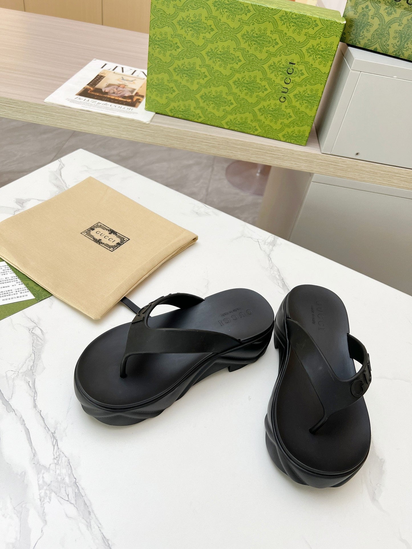 THONG PLATFORM IN BLACK IMPORTED TPU - 35