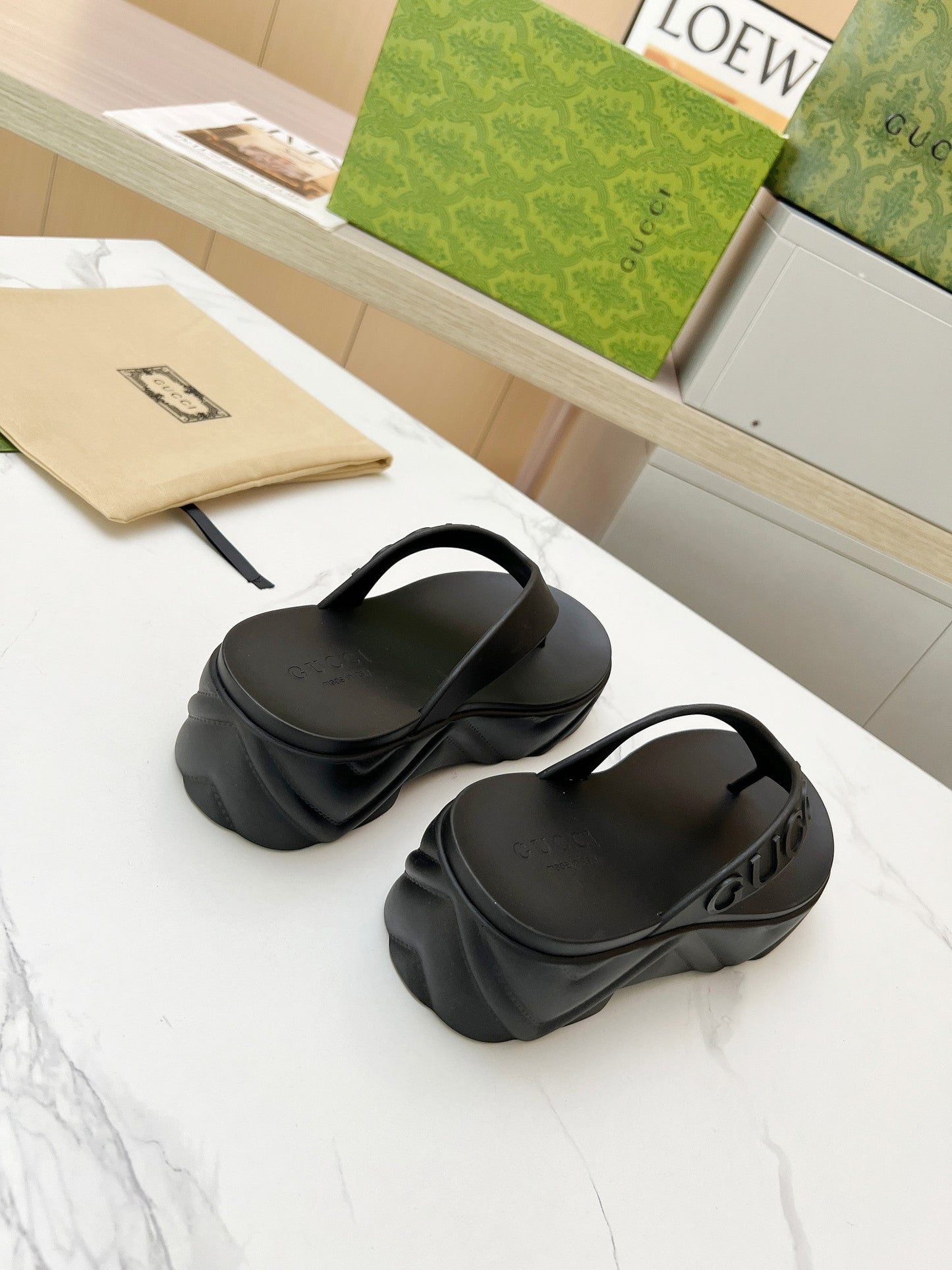 THONG PLATFORM IN BLACK IMPORTED TPU - 35