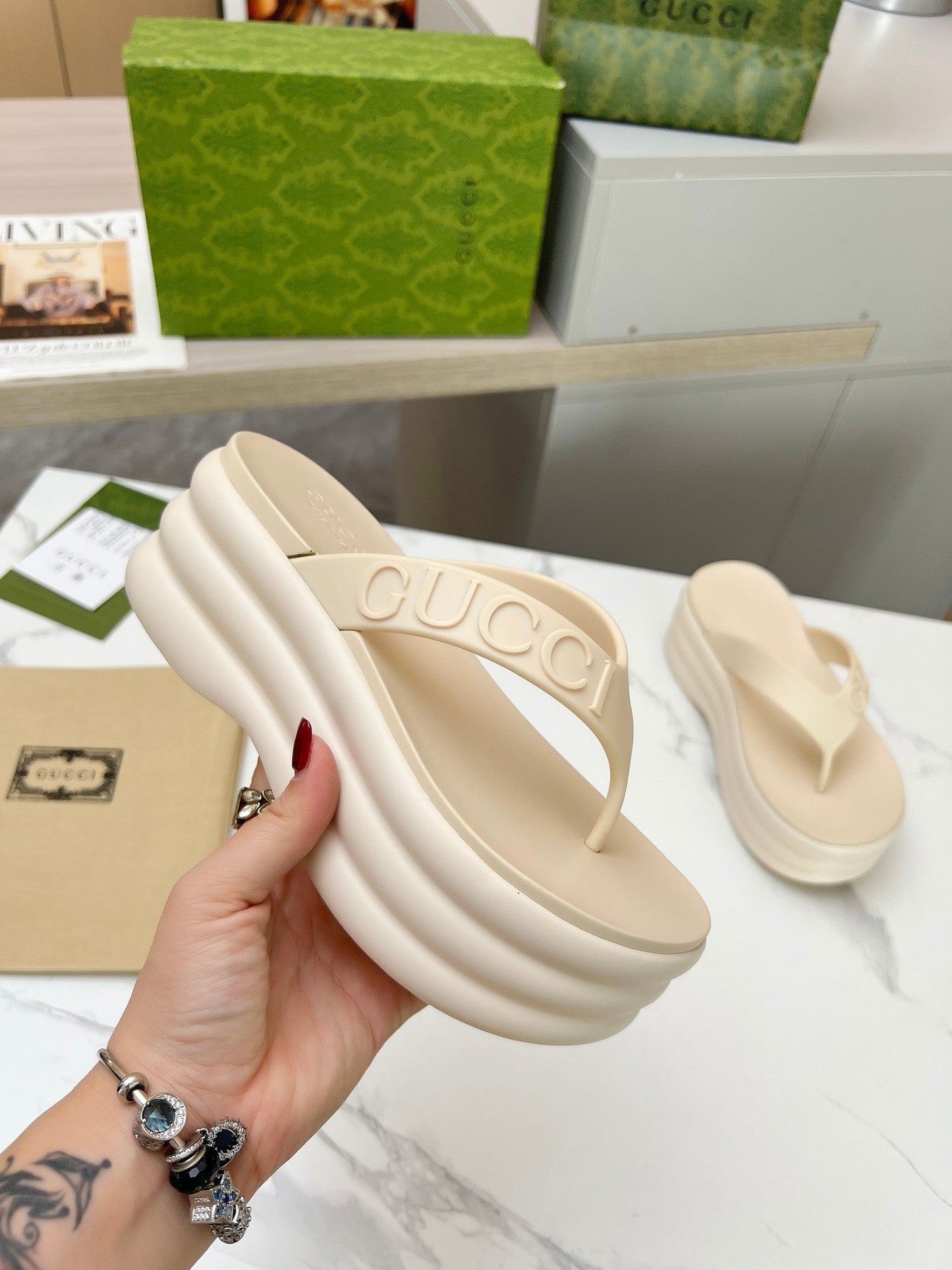 THONG PLATFORM 5 CM IN BEIGE CREAM IMPORTED TPU - 35