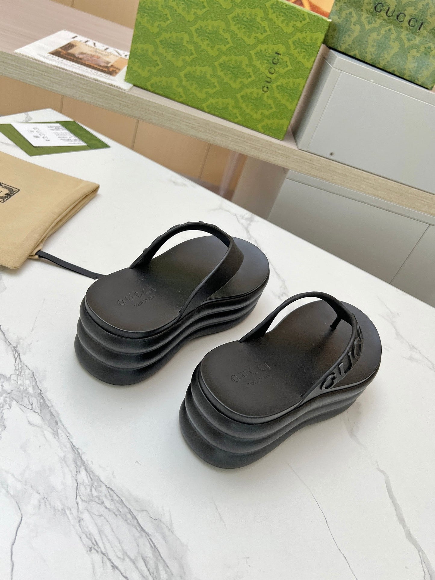 THONG PLATFORM 5 CM IN BLACK IMPORTED TPU - 35