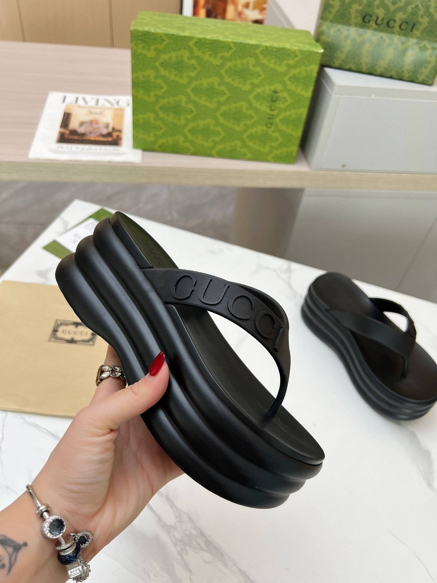 THONG PLATFORM 5 CM IN BLACK IMPORTED TPU - 35