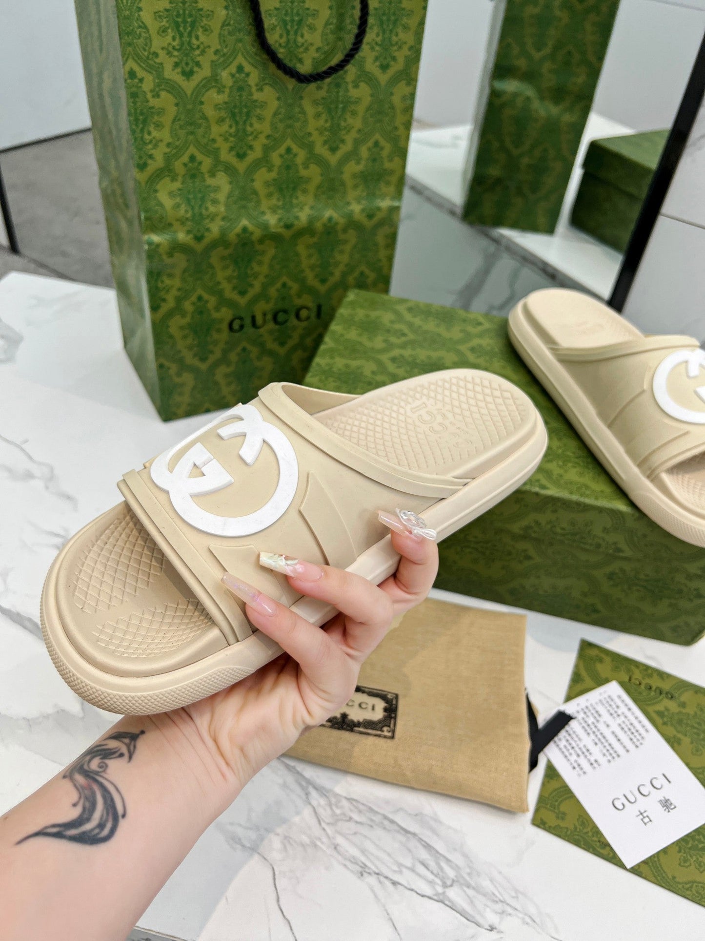 PLATFORM SLIPPERS IN SAND BROWN IMPORTED TPU - 35