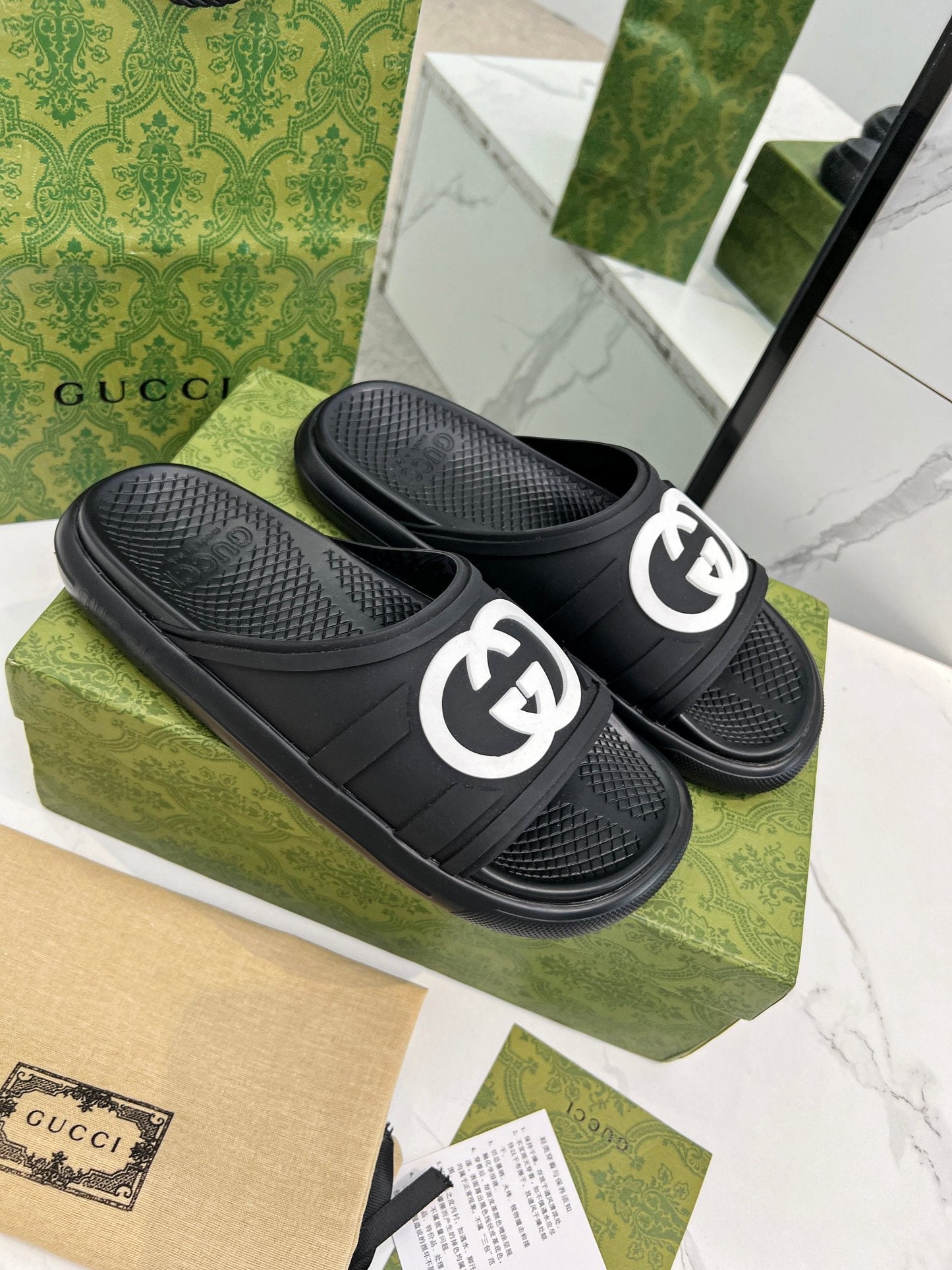 PLATFORM SLIPPERS IN BLACK IMPORTED TPU - 35